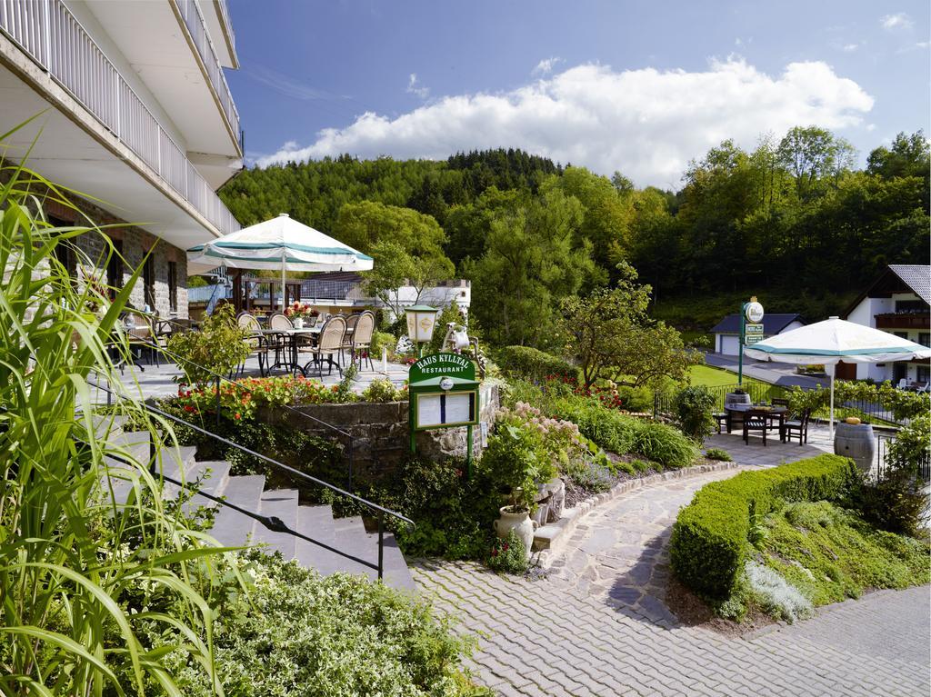 Hotel Haus Kylltal Zendscheid Esterno foto